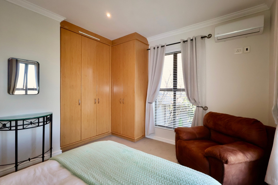 To Let 1 Bedroom Property for Rent in Kanonberg Western Cape